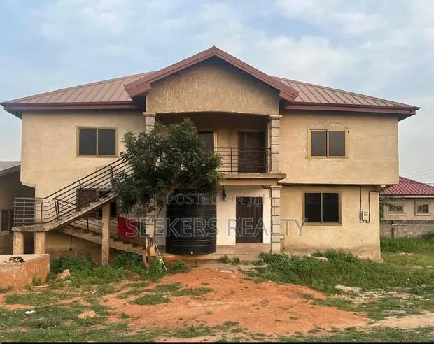 4bdrm House in Seekers, Dawhenya for sale · Photo 1
