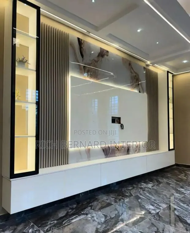 Modern White Glossy Tv Console With Marble Accent Led Lighting · Photo 1
