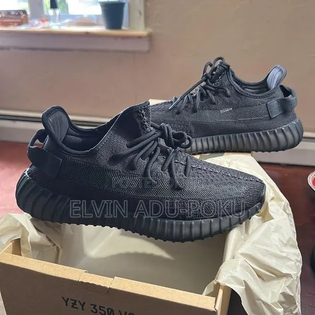 Adidas Yeezy Boost 350 V2 In Different Colours , Swipe>>>>> · Photo 1