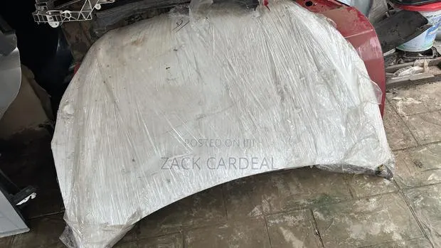 Toyota Matrix 2009 Bonnet Available · Photo 1