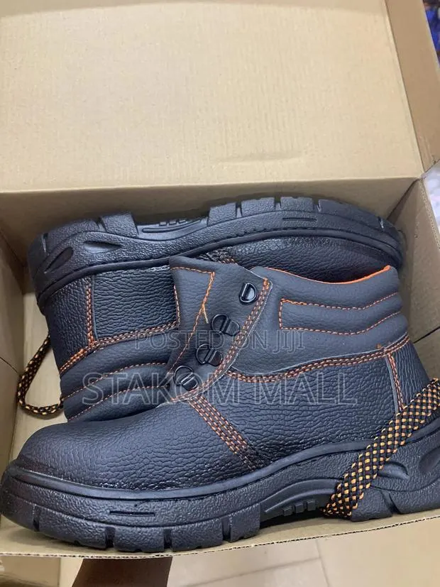 Safety Boot · Photo 1