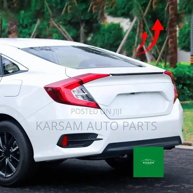 Honda Civic 2016 Bootspoiler · Photo 1