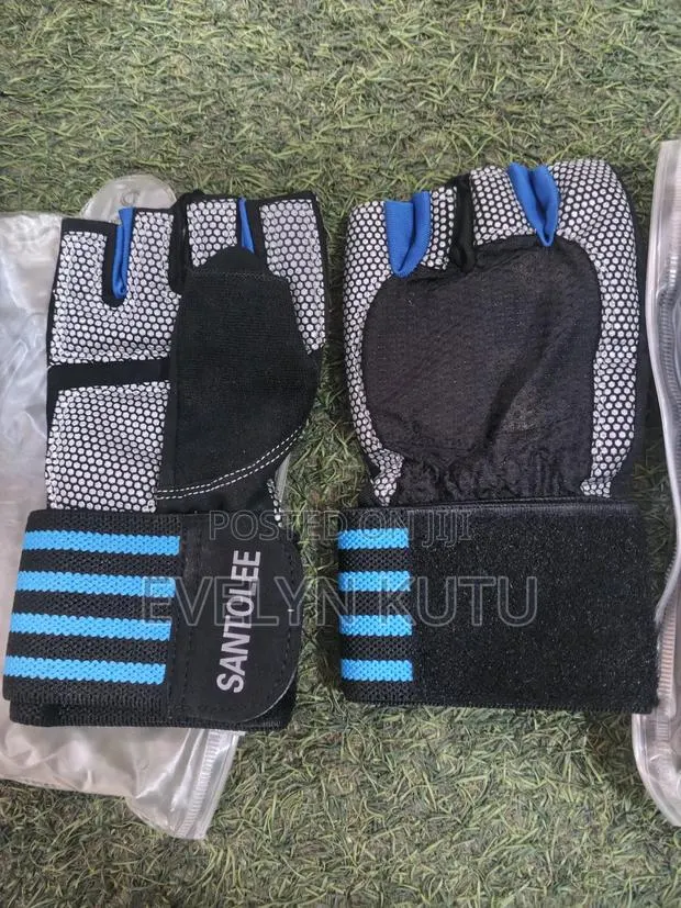 Gym Gloves · Photo 1