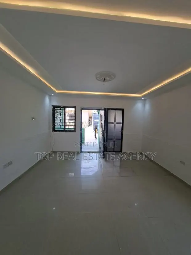 1bdrm Apartment in Winsconsin, North Legon for rent · Photo 1
