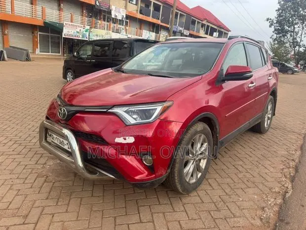 Toyota RAV4 2016 Red · Photo 1