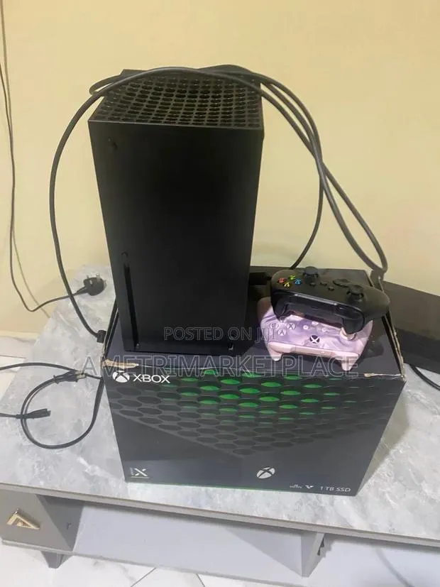 Xbox Series X · Photo 1
