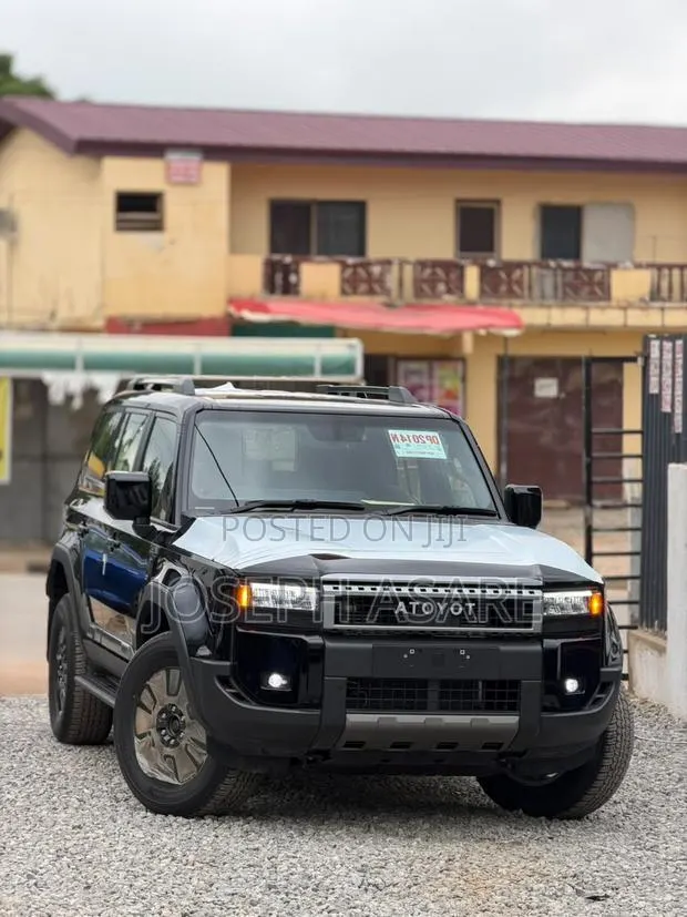 Toyota Land Cruiser Prado 2025 Black · Photo 1