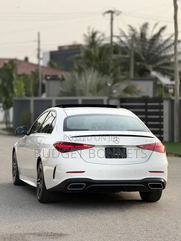 Mercedes-Benz C300 2022 White · Photo 1