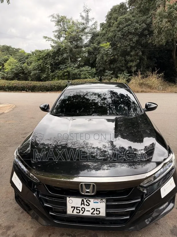Honda Accord Sport (1.5L 4cyl Turbo CVT) 2019 Black · Photo 1