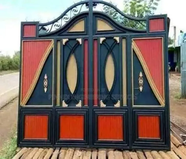 Main Gate / Entrance Gate / Sliding Door · Photo 1