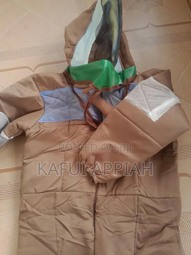 Bee Suit for Beekeeping · Photo 1