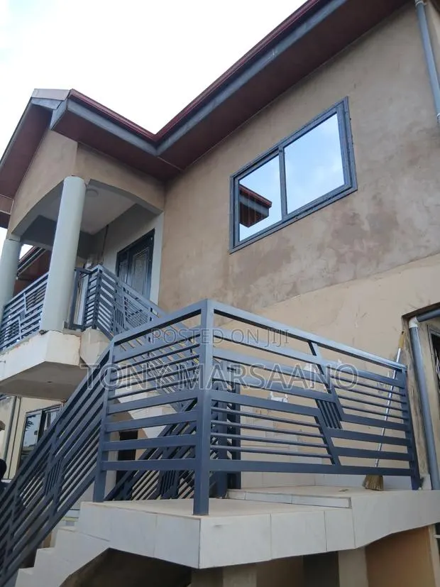 3bdrm Apartment in Haatso, Papao for rent