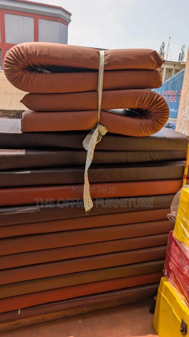 Student Mattress High Density · Photo 1