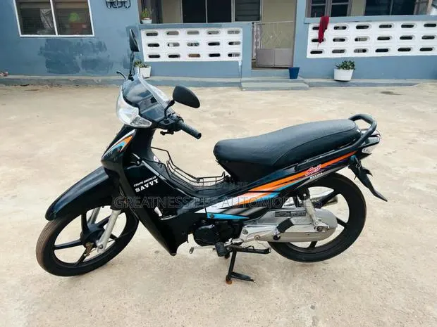 Motorcycle 2022 Black · Photo 1