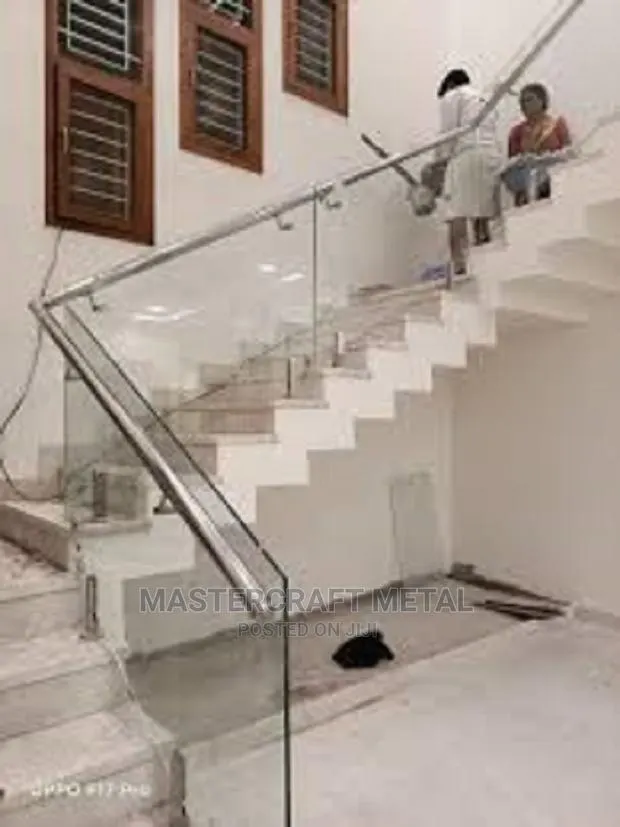 Glass Stainless Steel Barristers | Shiny Balustrade · Photo 1
