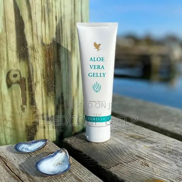 Aloe Vera Gelly Tube. Soothing Clear Gel · Photo 1