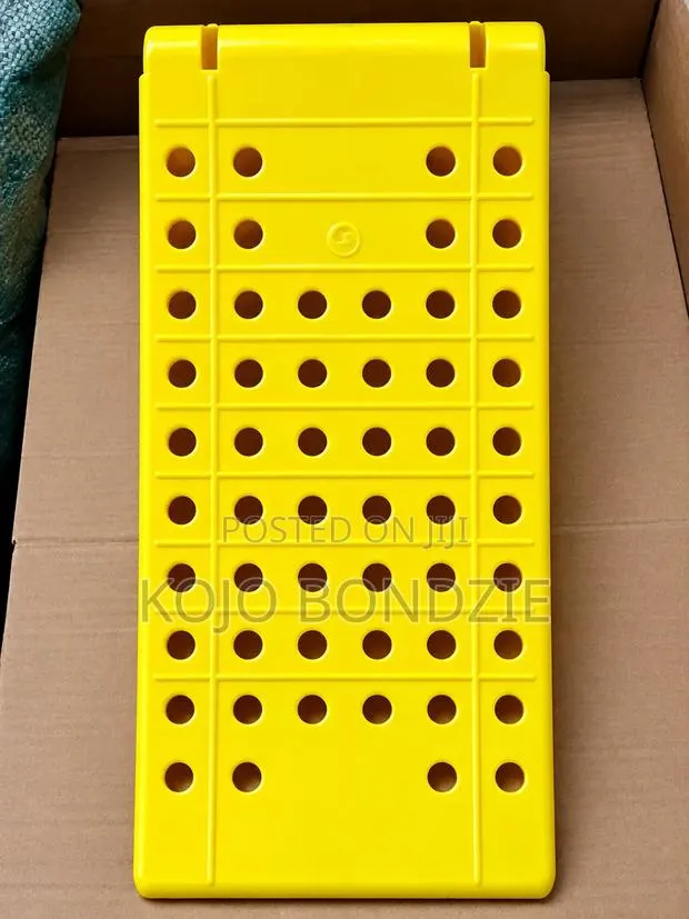 PLASTIC WHEEL CHOCK (Heavy Duty ) · Photo 2