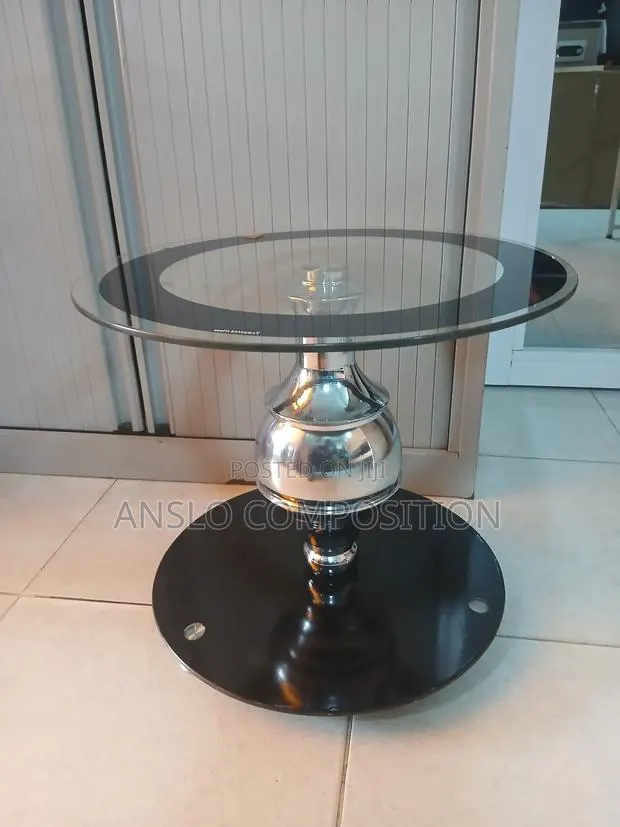 Promo Coffee Table · Photo 1
