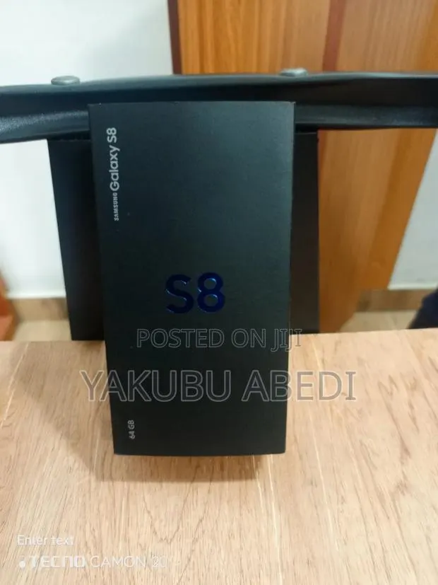 New Samsung Galaxy S8 64 GB Blue · Photo 1