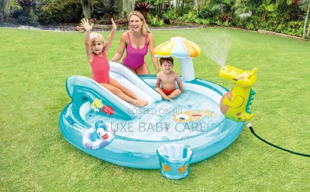 Inflatable Pool Play Center · Photo 1