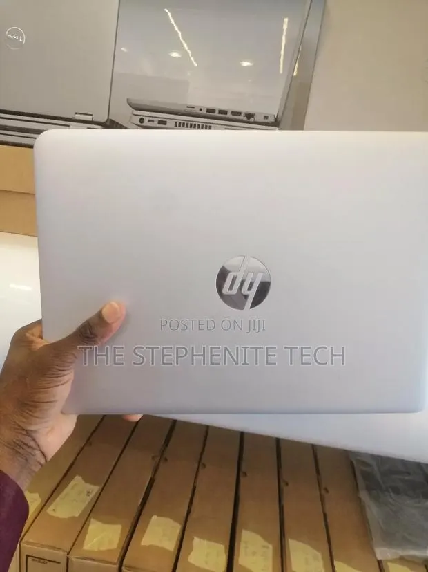 Laptop HP EliteBook 820 G3 8GB Intel Core i5 SSD 256GB · Photo 1