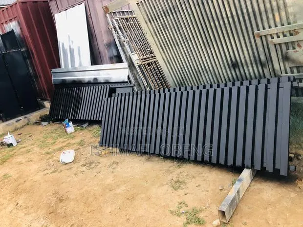 Fence Wall Metal Design · Photo 1