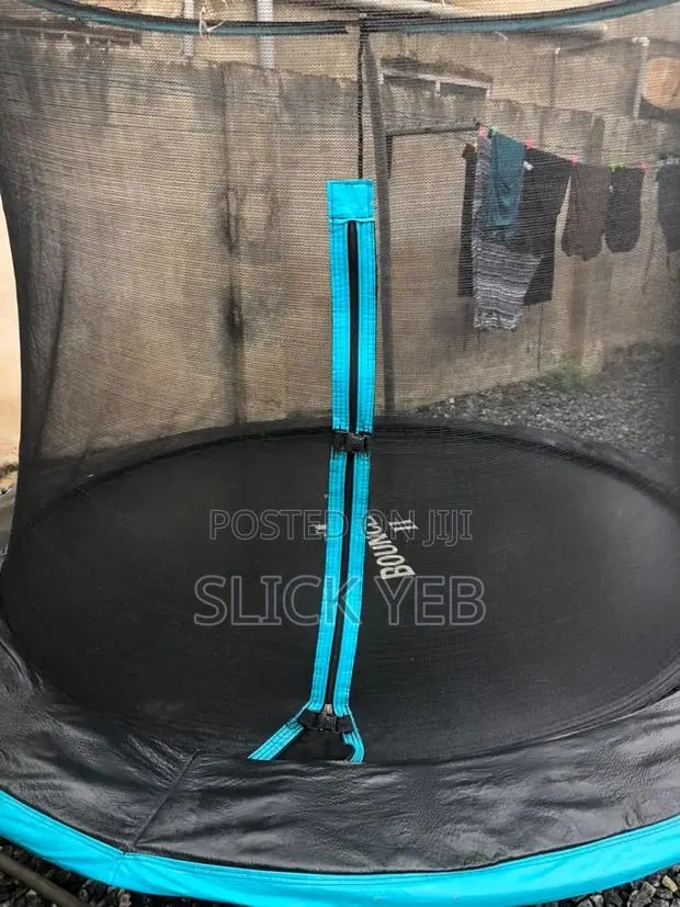 8ft Trampoline · Photo 3