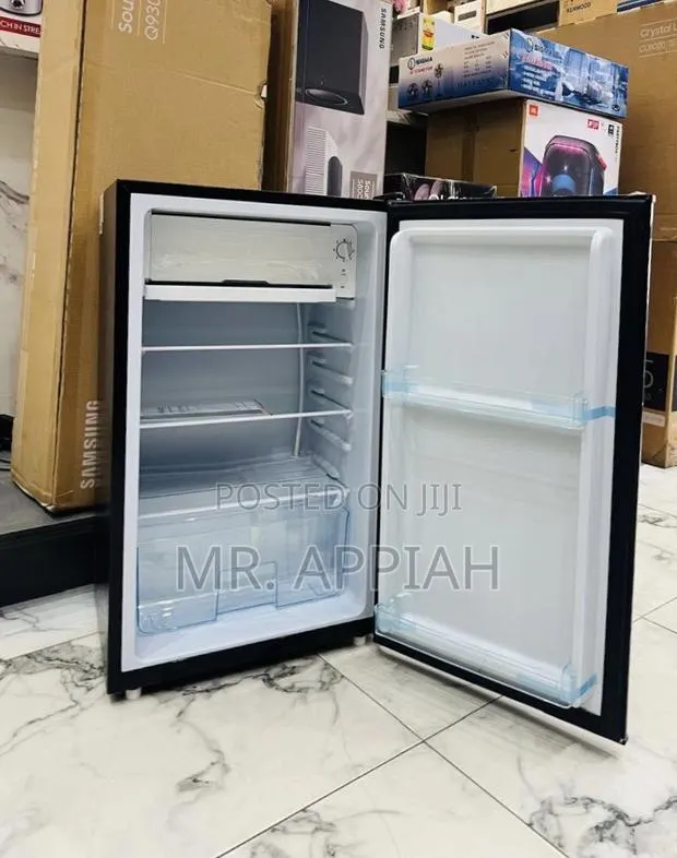 Reliable Nasco 1 Door Electric Table Top Refrigerator(Black)92l · Photo 1
