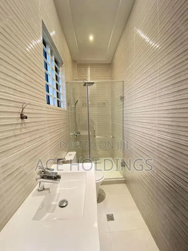 4bdrm House in Ogbojo, East Legon for sale · Photo 4