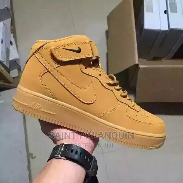 Nike Air Brown · Photo 1