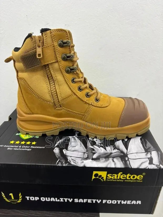 Safety Boots · Photo 1