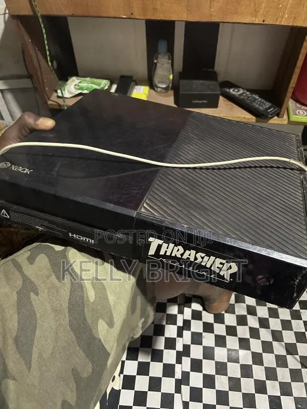 Xbox One Console · Photo 1