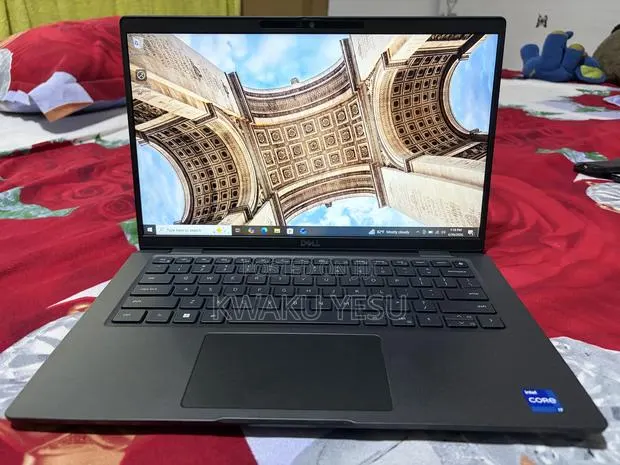 Laptop Dell Latitude 7420 16GB Intel Core i7 SSD 512GB · Photo 1