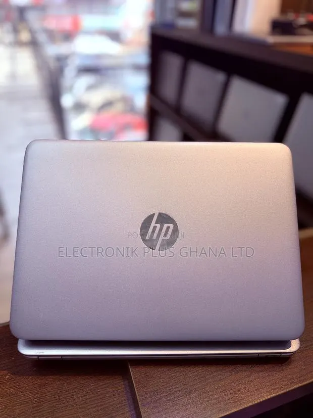 Laptop HP EliteBook 820 G4 8GB Intel Core i7 SSD 256GB · Photo 1