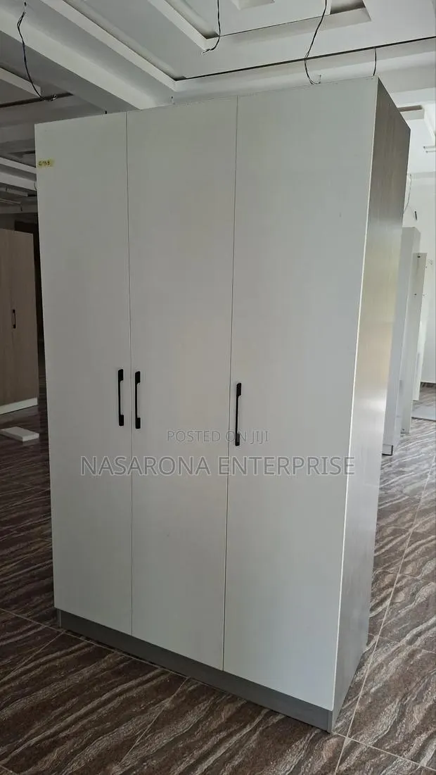 Glossy Double Wardrobe 120x55x200cm · Photo 1