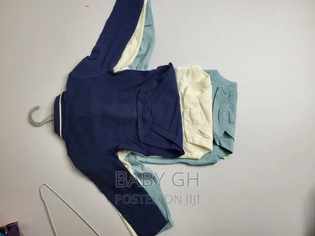 Marks Spencer Three Piece Boy Shirts · Photo 1