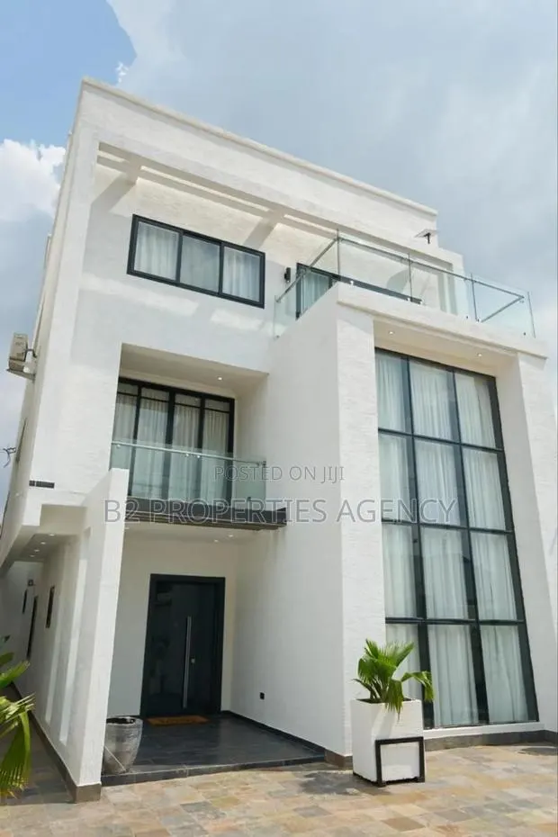 Furnished 5bdrm Mansion in B2 Properties Agency, Bawaleshie for sale · Photo 1