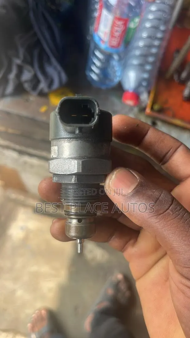Range Rover Vogue 2020 Diesel Fuel Ray Sensor · Photo 1