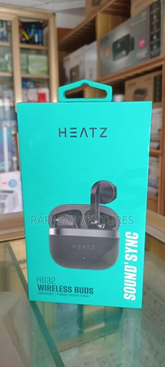 Heatz Hb32 Wireless Earbud · Photo 1