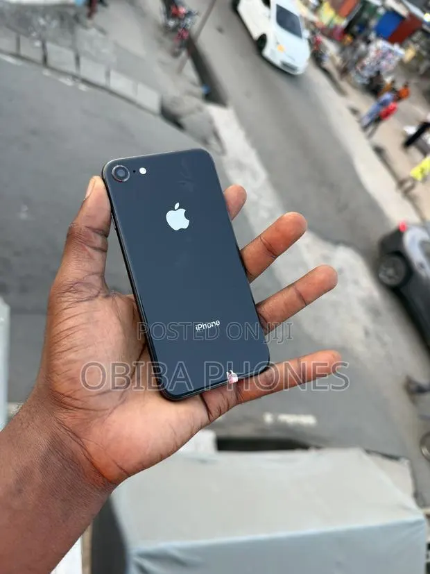 Apple iPhone 8 256 GB Black · Photo 1
