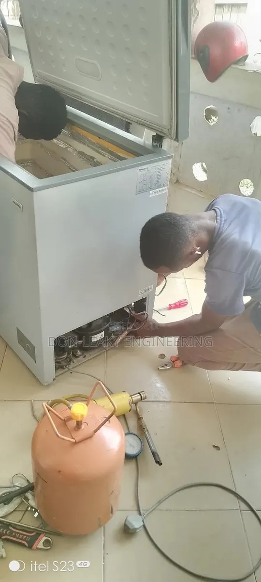 Fridge Mechanic · Photo 1
