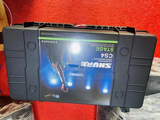 Shure 4 In 1 Microphone · Photo 1