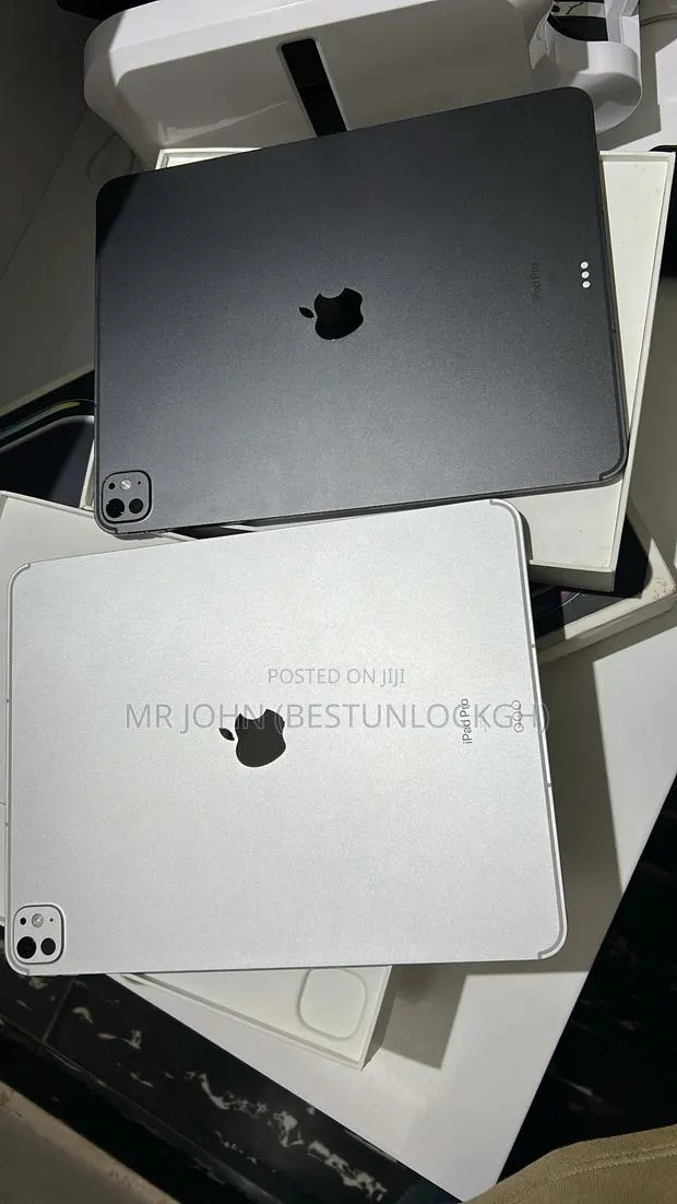 Apple iPad Pro 13 (2024) 256 GB Silver · Photo 1