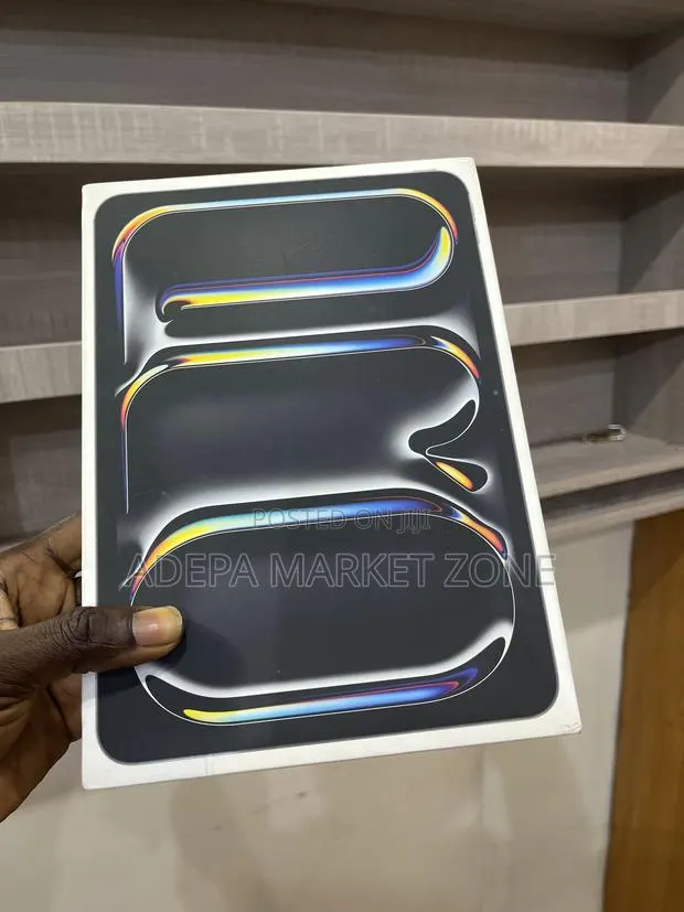 Apple iPad Pro 11 (2025) 256 GB Gray · Photo 1