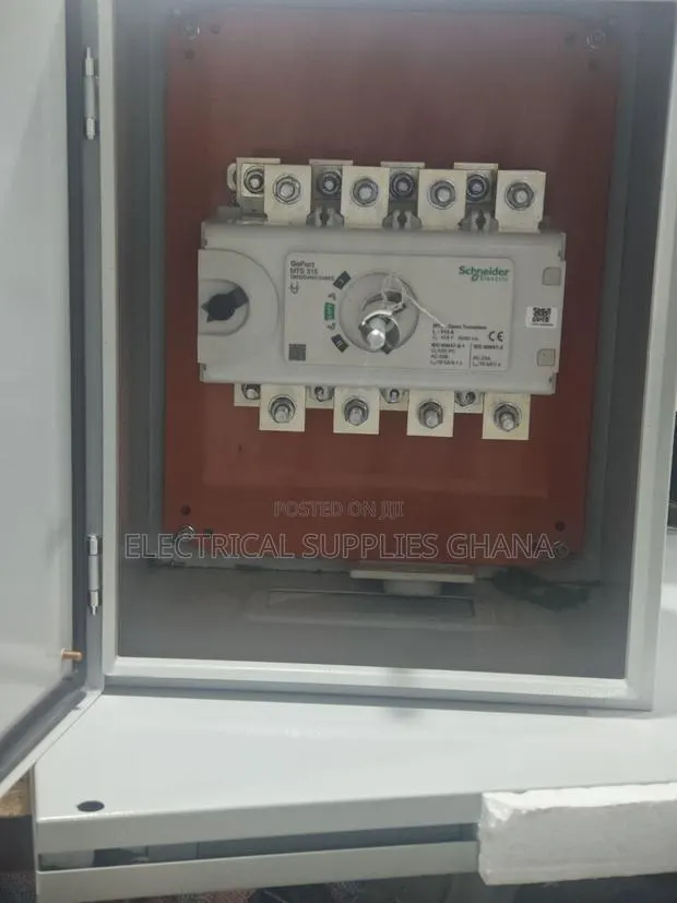 Schneider Changeover Switch 63a–630a 2p/3p/4p · Photo 1