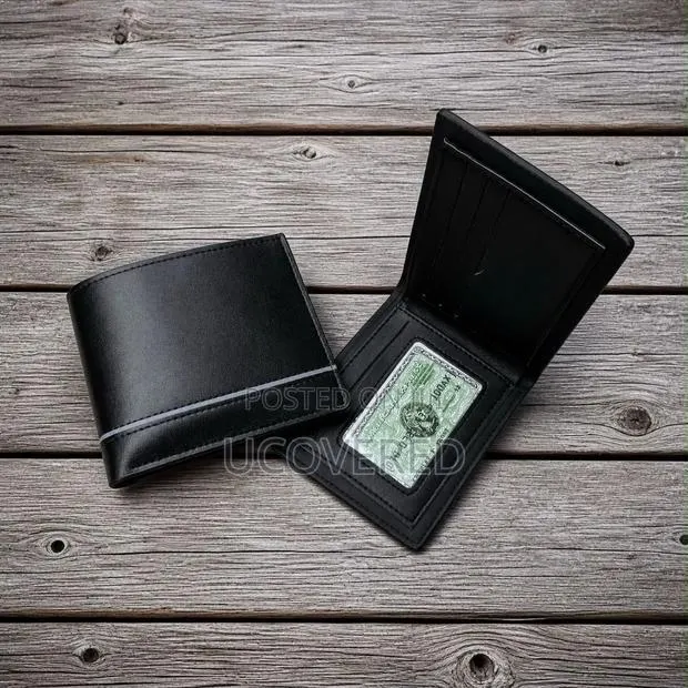Waterproof Bifold Wallets · Photo 1