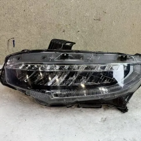 Honda Civic 2016-2020 Touring Headlights Pair · Photo 1