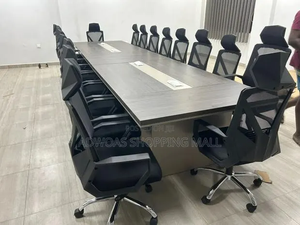 20 seaterExecutive Conference Table · Photo 1