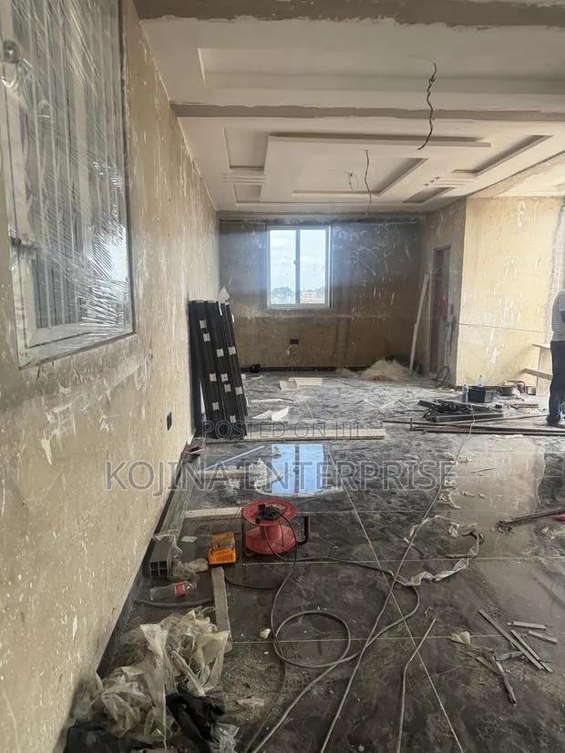 Office Space for Rent – Patase High Street · Photo 1