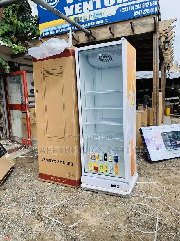 Ultra Sleek Zara-600dfg Display Fridge 591ltr · Photo 1